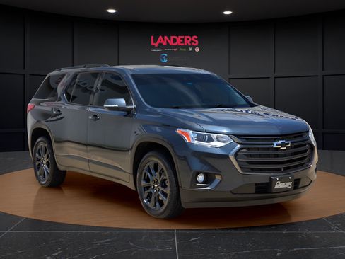 Used 2021 Chevrolet Traverse RS FWD image 5