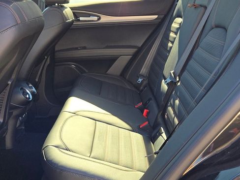 New 2025 Alfa Romeo Stelvio Sprint image 18
