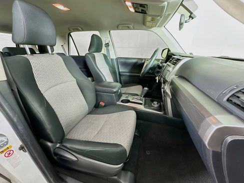 Used 2017 Toyota 4Runner SR5 image 29