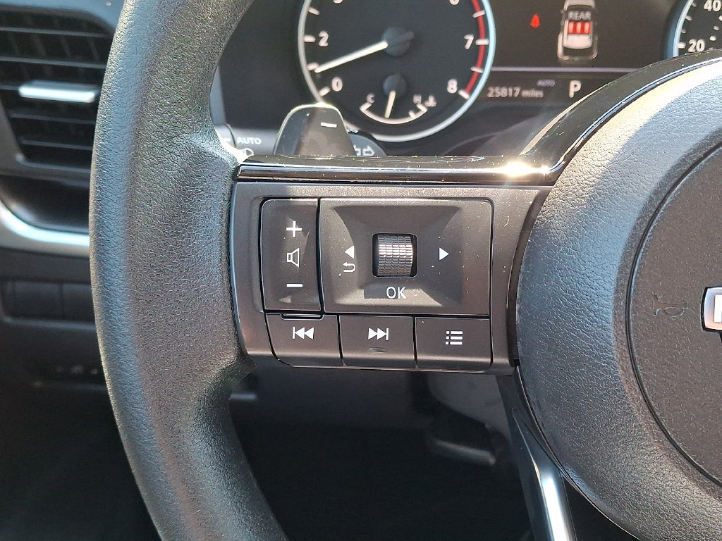 Used 2023 Nissan Rogue SV AWD/4WD image 20