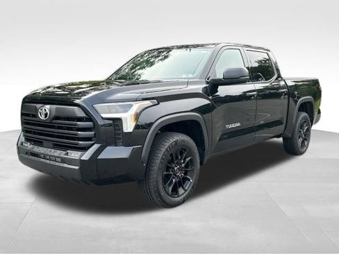 Certified 2025 Toyota Tundra SR5 AWD/4WD image 1