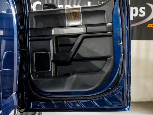 Used 2019 Ford F250 Lariat w/ Lariat Ultimate Package AWD/4WD image 38