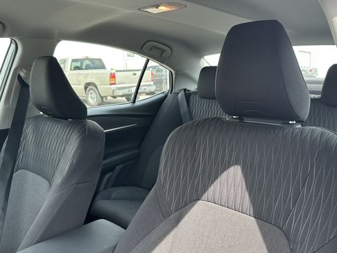 Used 2025 Toyota Camry LE FWD image 18