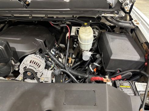 Used 2013 Chevrolet Silverado 2500 W/T image 25