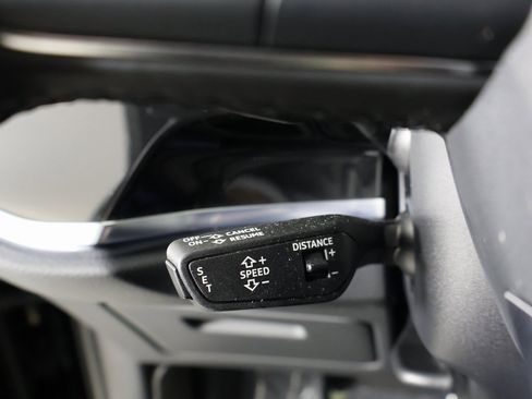 Used 2025 Audi Q3 2.0T Premium Plus w/ Premium Plus Package image 28