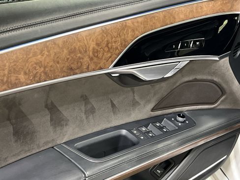 Used 2021 Audi A8 L 4.0T w/ Luxury Package image 15