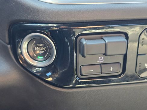 Used 2022 GMC Sierra 1500 Elevation AWD/4WD image 29