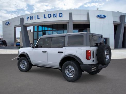 New 2025 Ford Bronco 4-Door image 4