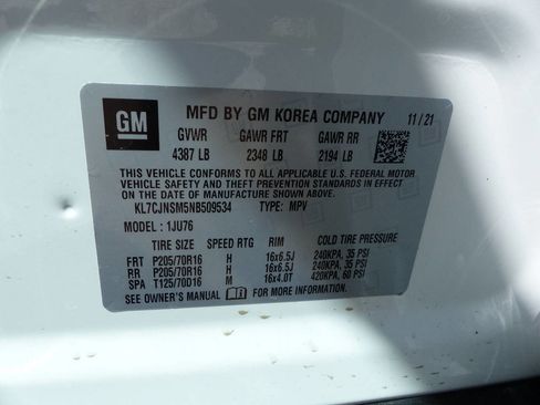 Used 2022 Chevrolet Trax LS w/ Tint and Cruise Package image 14