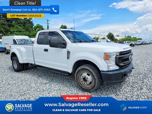 Used 2022 Ford F350 XL w/ Camper Package RWD image 1