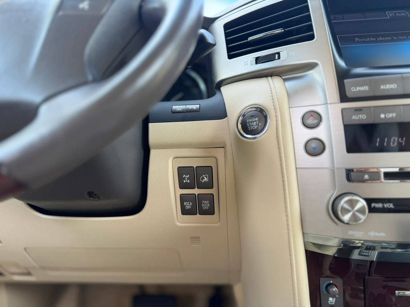 Used 2013 Lexus LX 570 4WD w/ Luxury Pkg image 69
