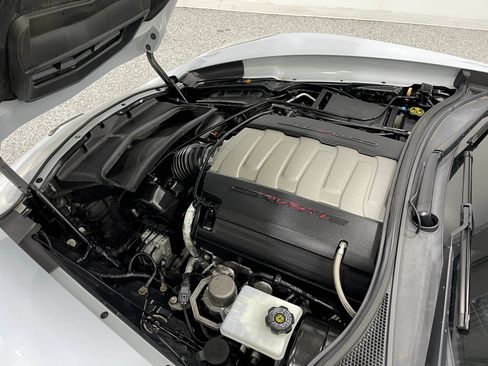 Used 2019 Chevrolet Corvette Stingray Coupe RWD image 23