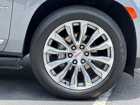Used 2021 GMC Yukon Denali w/ Denali Ultimate Package RWD image 14