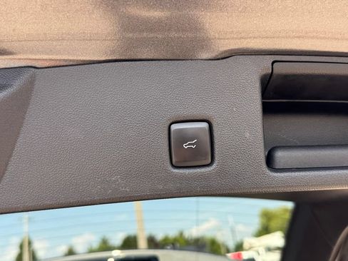 Certified 2020 Ford Escape Titanium AWD/4WD image 7