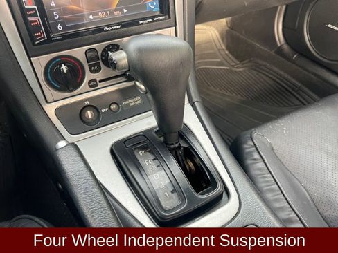 Used 2005 MAZDA MX-5 Miata LS image 9