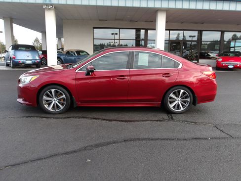 Used 2015 Subaru Legacy 2.5i Limited image 2