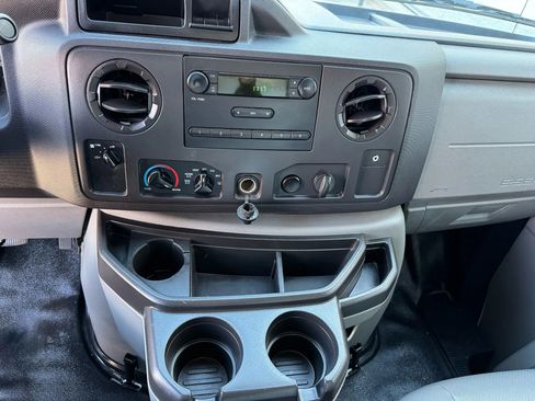 Used 2019 Ford E-350 and Econoline 350 Super Duty w/ Power Windows & Locks Group image 13