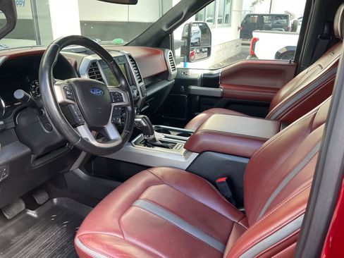 Used 2018 Ford F150 Platinum w/ Equipment Group 701A Luxury AWD/4WD image 9