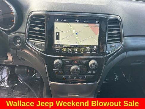 Used 2021 Jeep Grand Cherokee Laredo X AWD/4WD image 27