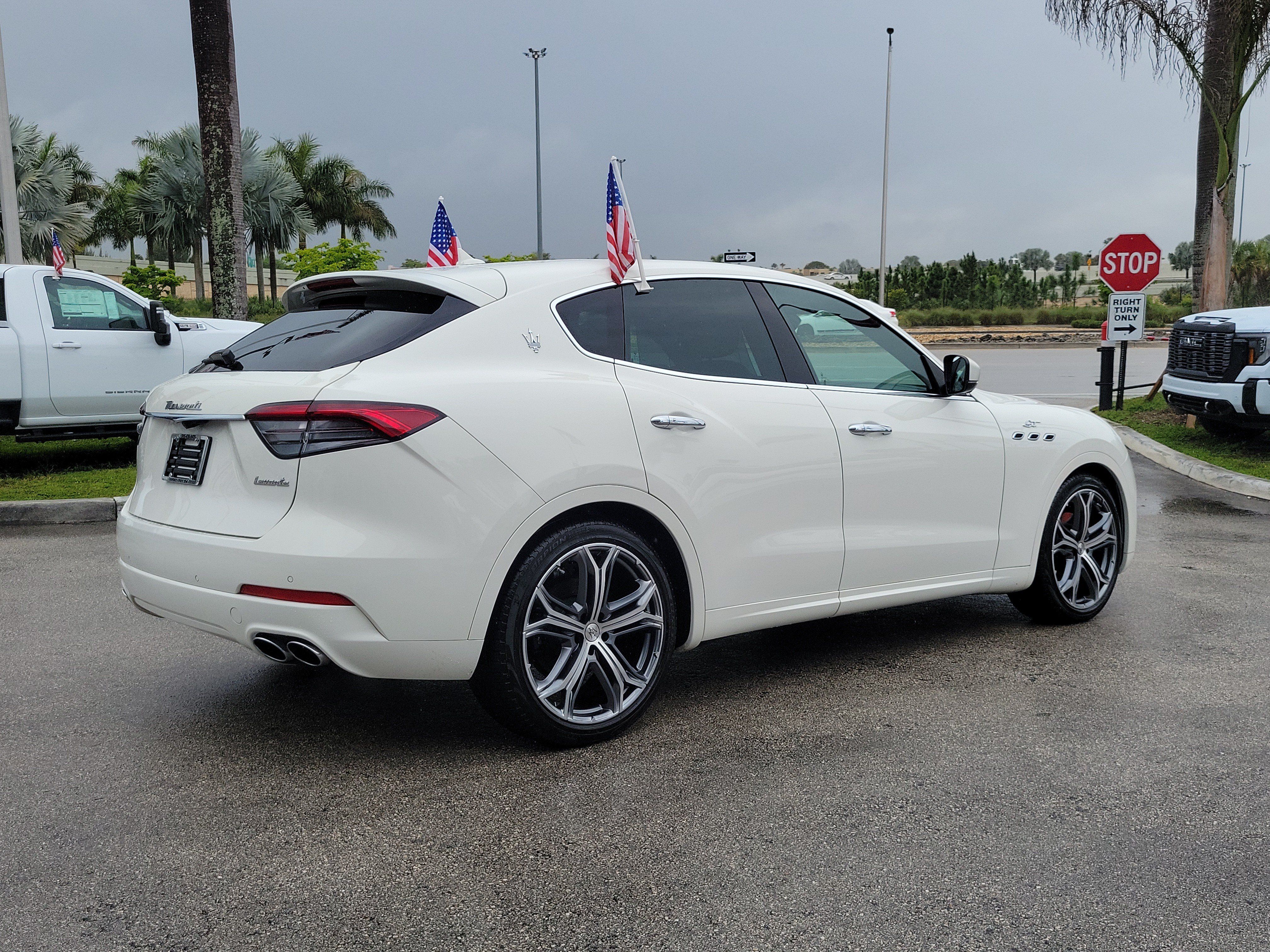 Used 2023 Maserati Levante GT AWD/4WD image 5