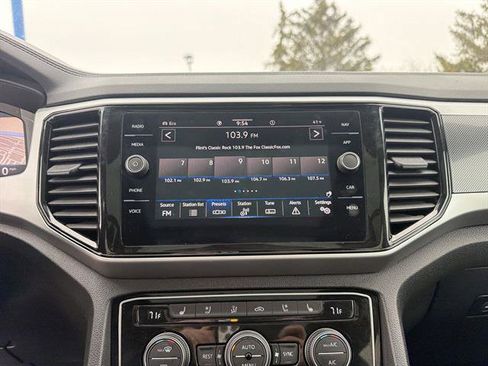 Used 2023 Volkswagen Atlas SEL R-Line image 12