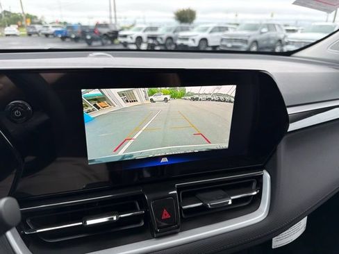 New 2026 Chevrolet TrailBlazer LT w/ Driver Confidence Package FWD image 18