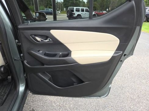 Used 2022 Chevrolet Traverse LT AWD/4WD image 41