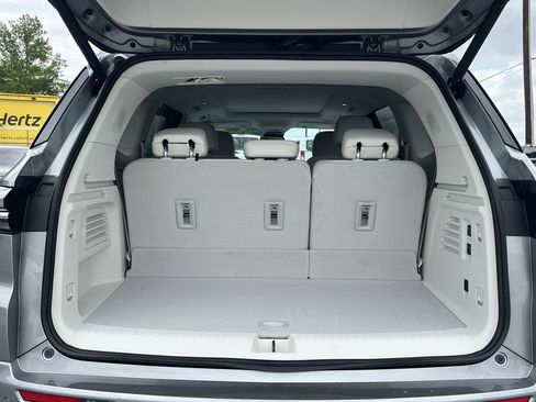 New 2025 Buick Enclave Avenir image 21