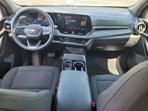 Used 2025 Chevrolet Equinox LT image 15