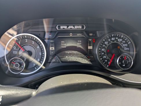 Used 2022 RAM 1500 Big Horn AWD/4WD image 16
