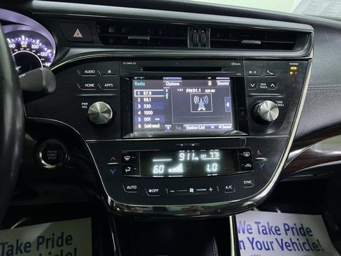 Used 2015 Toyota Avalon XLE Touring FWD image 21