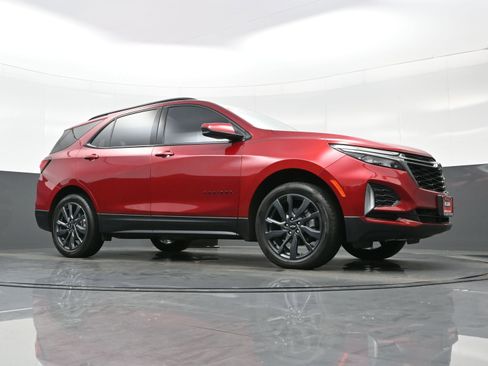 Used 2023 Chevrolet Equinox RS image 36