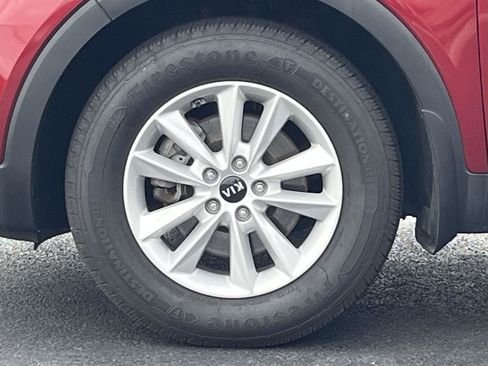 Used 2020 Kia Sorento LX FWD image 30