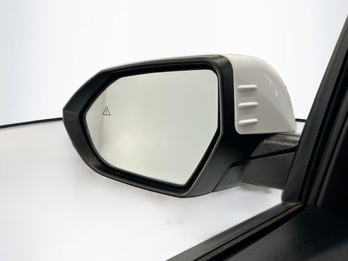 Used 2025 Hyundai Kona SEL AWD/4WD image 16