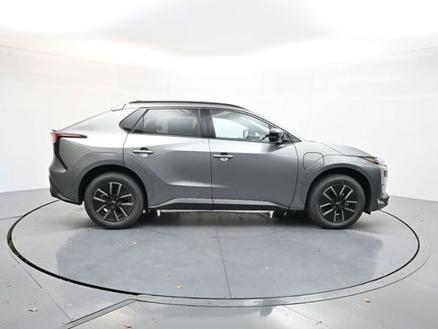 New 2026 Subaru Solterra Premium image 8