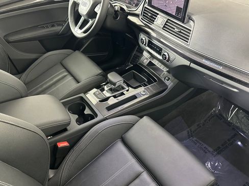Used 2024 Audi SQ5 Premium Plus w/ Premium Plus Package image 15