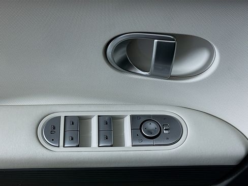 Used 2024 Hyundai Ioniq 5 SEL image 15