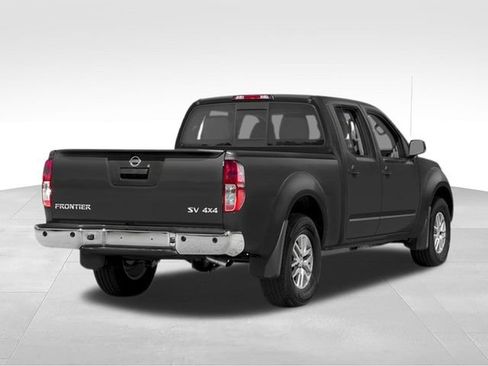 Used 2017 Nissan Frontier SV w/ SV Value Truck Package RWD image 2