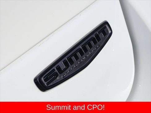 Certified 2025 Jeep Grand Cherokee Summit w/ Obsidian Package AWD/4WD image 19