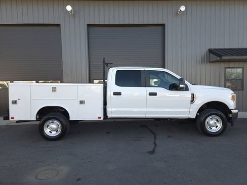 Used 2018 Ford F350 XL image 5