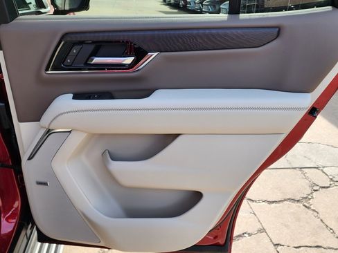 New 2026 GMC Yukon Denali w/ Denali Reserve Package image 48