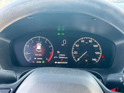 Used 2024 Honda HR-V LX image 12