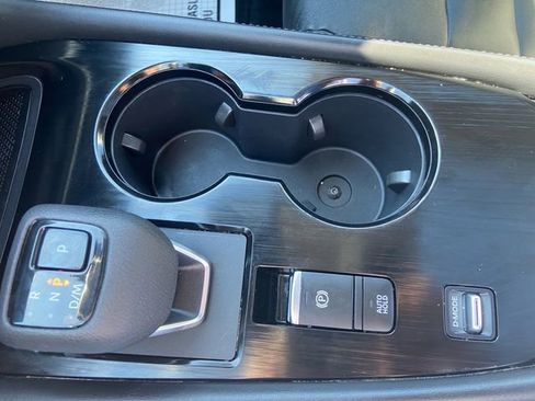 Used 2023 Nissan Rogue SL w/ SL Premium Package image 24