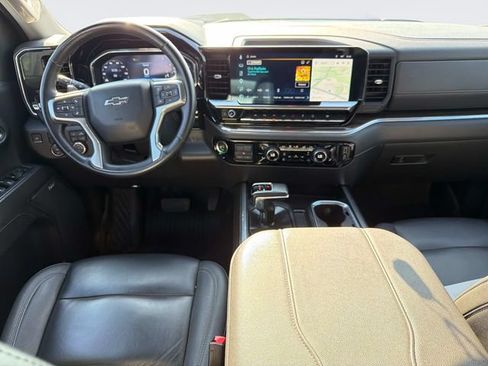 Used 2023 Chevrolet Silverado 1500 LT Trail Boss w/ LT Trail Boss Premium Package AWD/4WD image 15