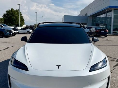 Used 2025 Tesla Model 3 Performance AWD/4WD image 7