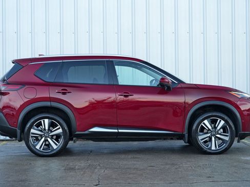 Used 2023 Nissan Rogue SL w/ SL Premium Package image 50