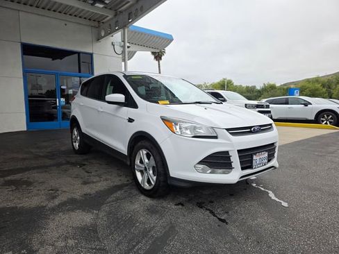Used 2016 Ford Escape SE FWD image 3