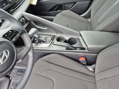 New 2026 Hyundai Elantra Sport FWD image 20