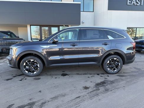 New 2026 Kia Sorento S AWD/4WD image 2