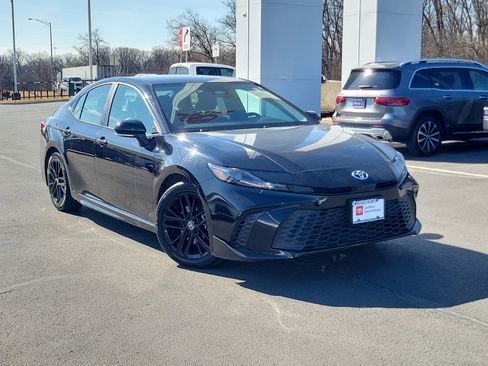 Certified 2025 Toyota Camry SE image 34